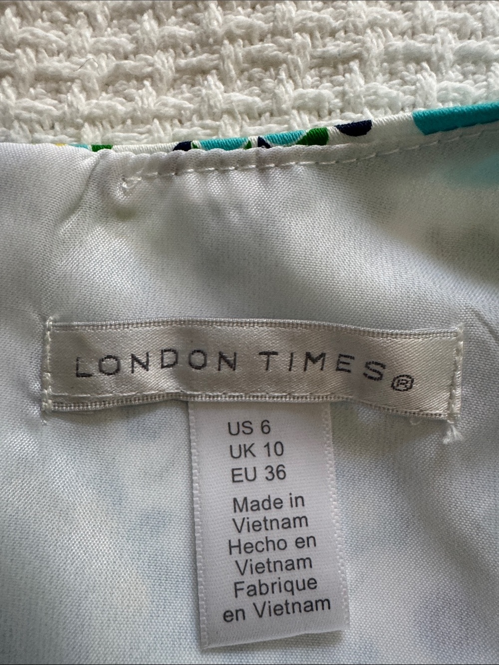 London Times Turquoise White Medallion Midi Dress - Picture 5 of 6